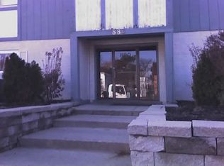 880 E Old Willow Rd APT 167, Prospect Heights, IL 60070