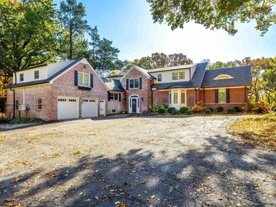 18155 243rd Ave, Pleasant Valley, IA, 52767