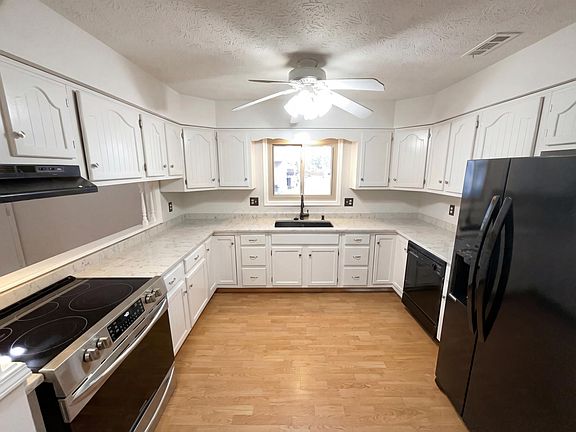2nd image of 6296 Moundview Pl