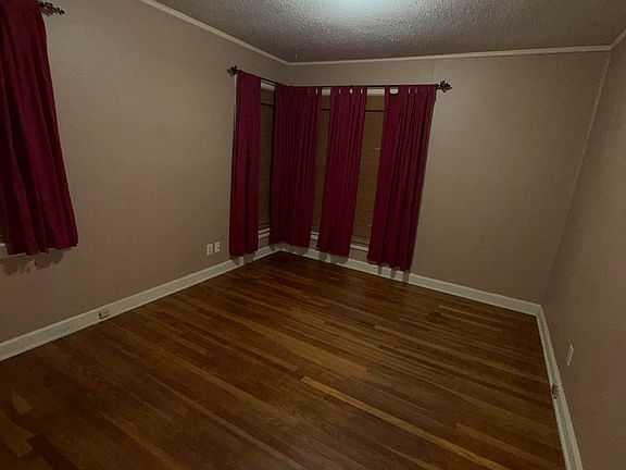 5th image of 974 Tatum Rd