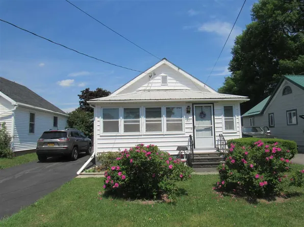 262 Prospect Ave, Massena, NY 13662