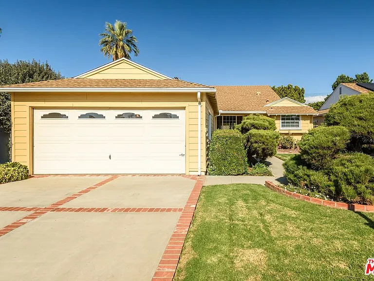 14745 Marlin Pl — Photo 2