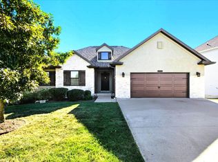 5004 Stone Mountain Pkwy, Columbia, MO 65201