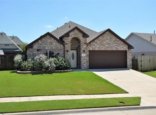 42 Heron Dr, Sanger, TX 76266