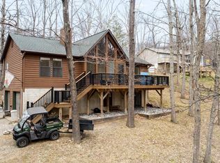 293 Sour Mash Rd, Harpers Ferry, WV 25425