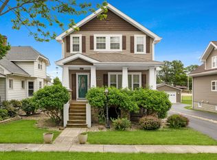 641 Woodward St, Beecher, IL 60401