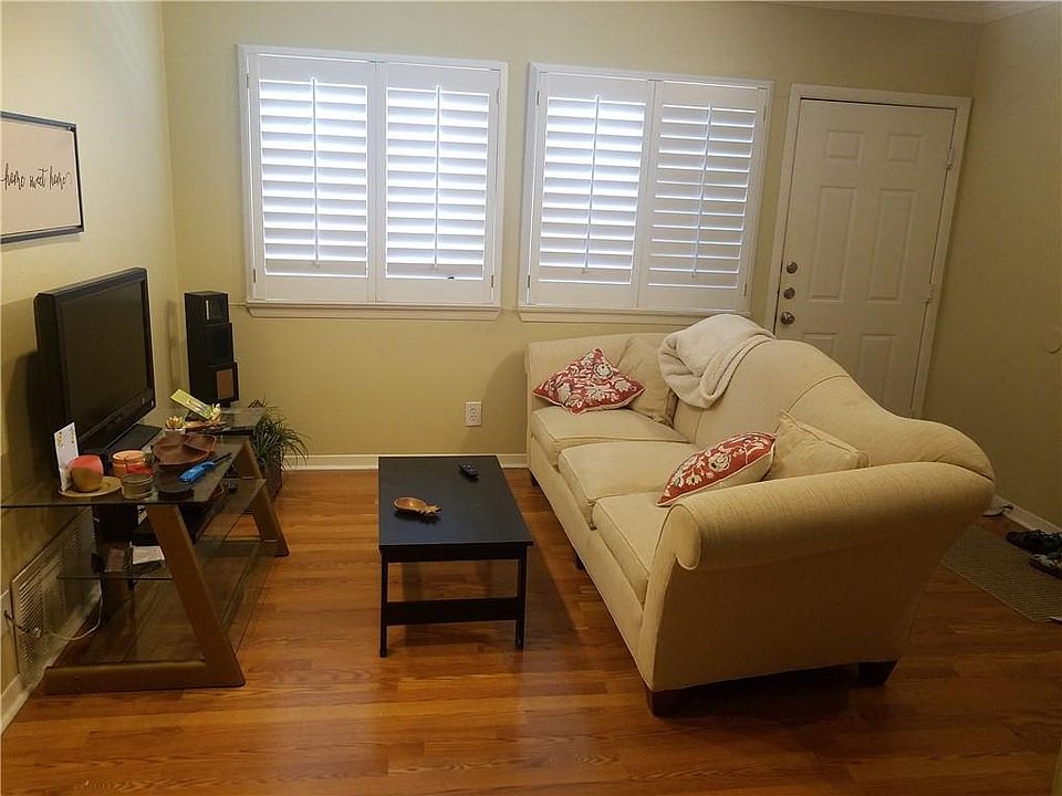 1st image of 2510 San Gabriel St #306