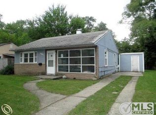 10720 Saratoga Ave, Oak Park, MI