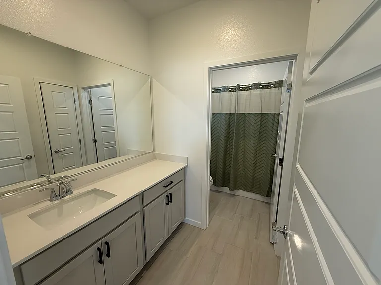 4185 Paragon Crest Ct — Photo 25