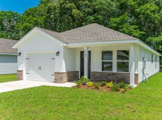 814 E Williams Ave, Crestview, FL 32539