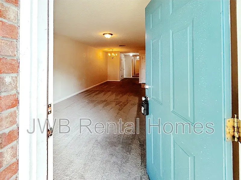 Southside — Photo 2
