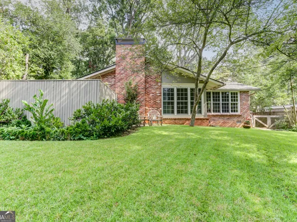 570 Valley Ln, Sandy Springs, GA 30328