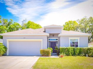 6112 Merrifield Dr, Zephyrhills, FL 33541