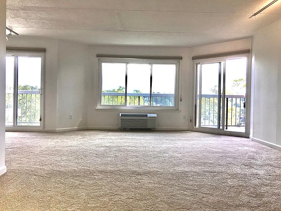 5th image of 400 High Point Dr APT 301