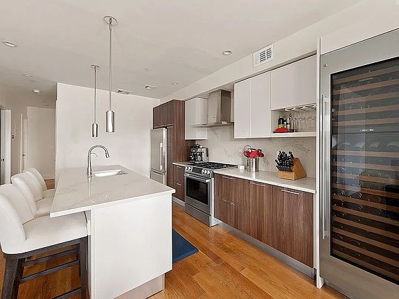 4th image of 141 W 126th St APT 4A