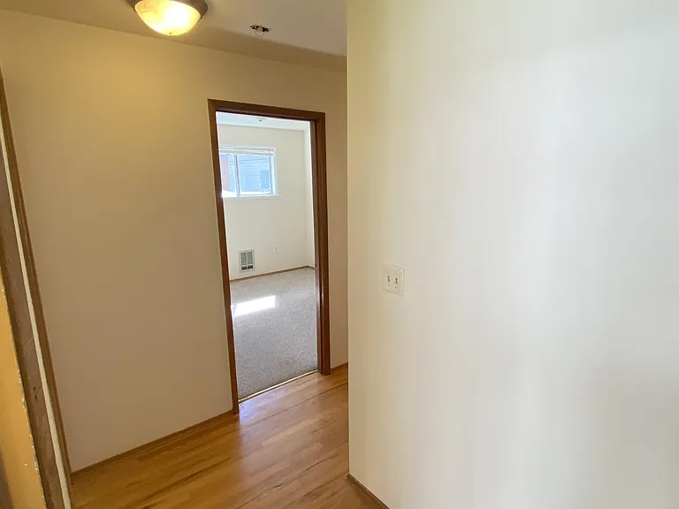 2411 NW 58th St #4 — Photo 15