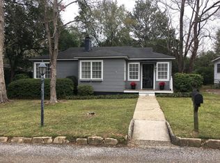28 Hathaway Rd W, Mobile, AL 36608