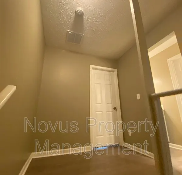 715 South St — Photo 9