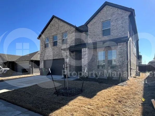 1908 Briar Hill Dr, Denton, TX