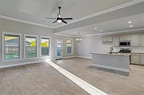 4 bed, 2.0 bath, 1960 sqft, $2,650 — Photo 3