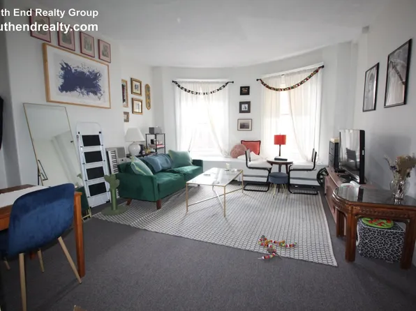 672 Massachusetts Ave APT 4, Boston, MA 02118