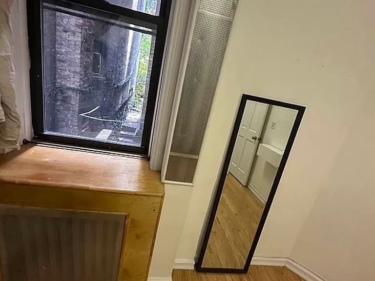 322 E 85th St #1-A — Photo 6