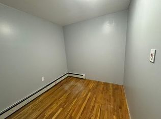 11401 14th Rd FLOOR 3, College Pt, NY 11356