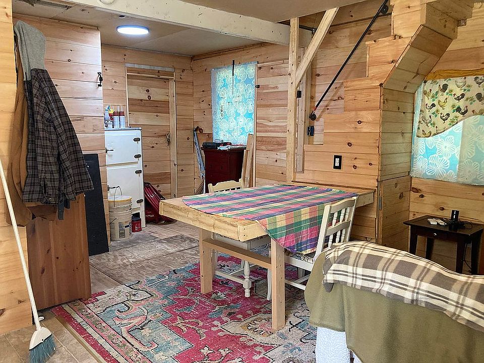 1st image of 354 Strait Rd