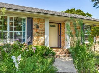 3135 Cliffoak Dr, Dallas, TX 75233