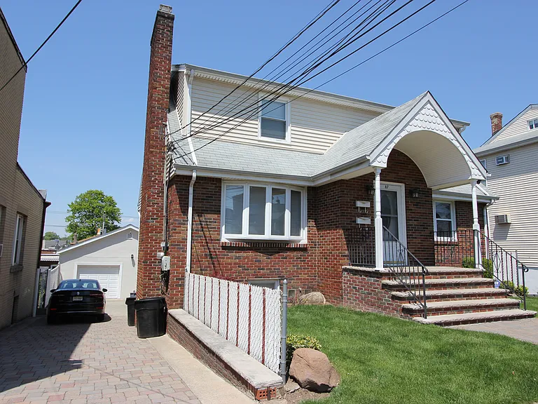 87 Malcolm Ave #1 — Photo 3