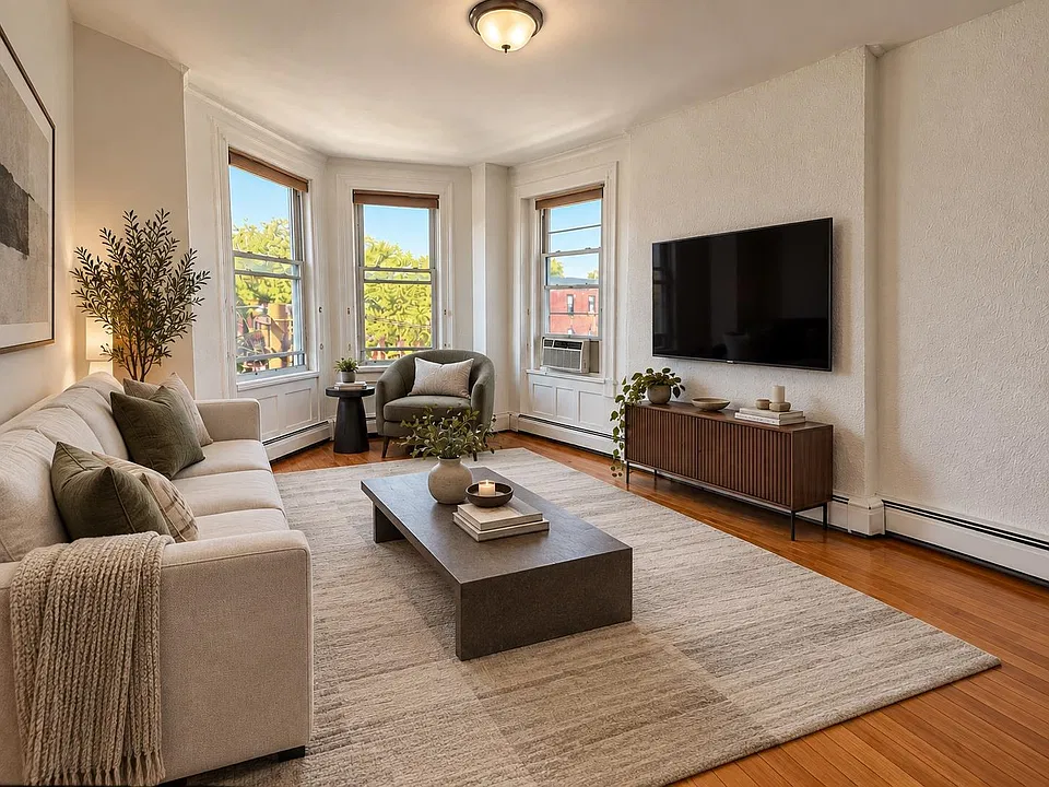 118 Erie St #5
