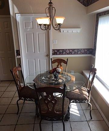3rd image of 1085 Westgrove Dr