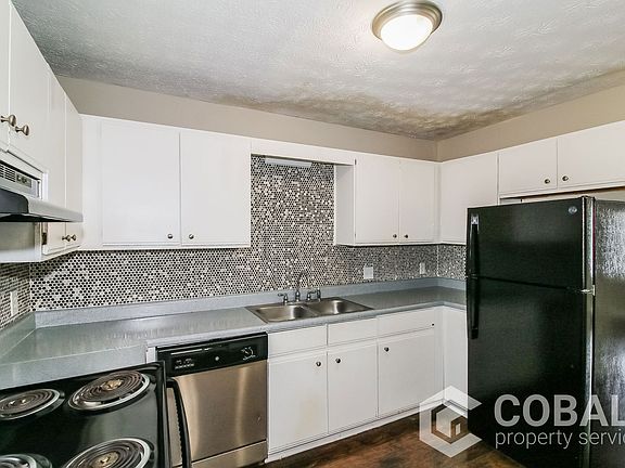 5th image of 3507 Creekview Pl