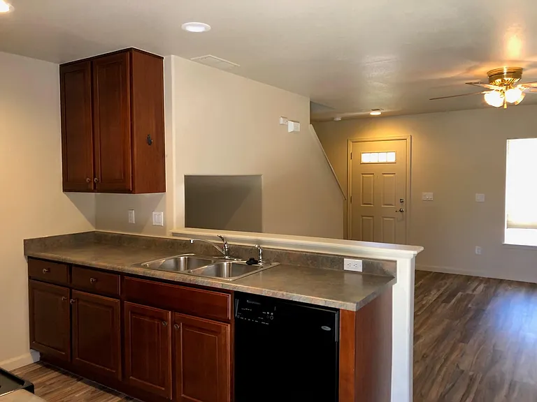6827 Brittany Dr — Photo 2