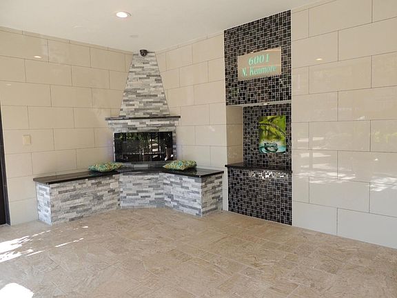 4th image of 6001 1/2 N Kenmore Ave #412