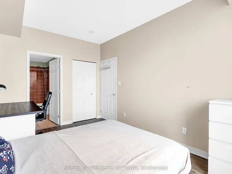134 York St #607 — Photo 16