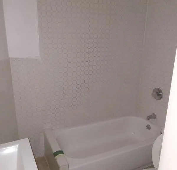 139 Webster Ave #3F — Photo 1