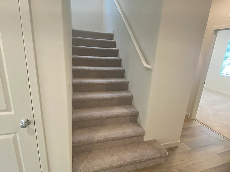 706 Diamond Valley Rd — Photo 38