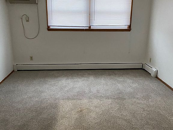 4th image of 3017 Verndale Ave #62