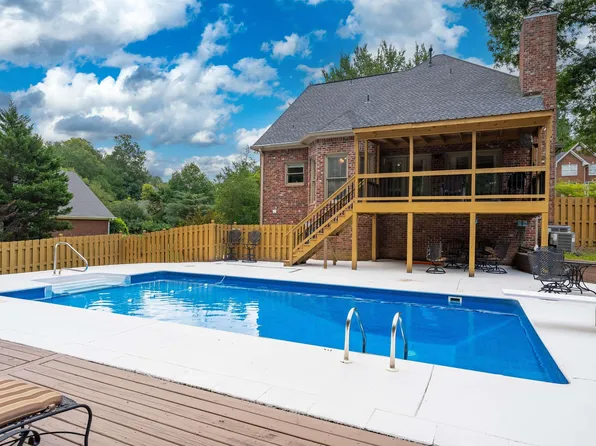 2083 Baneberry Dr, Birmingham, AL 35244