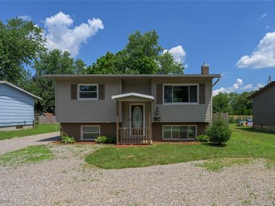 579 Chestnut St, Newcomerstown, OH, 43832