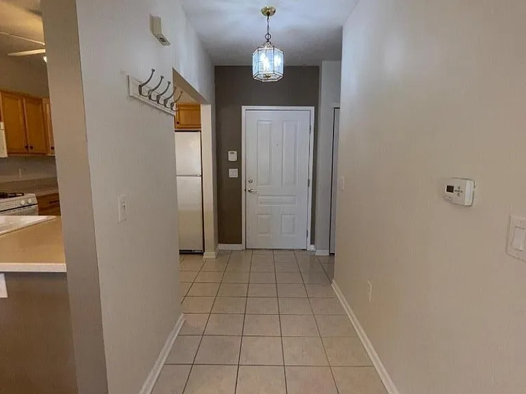 4201 Cleveland Ln — Photo 8