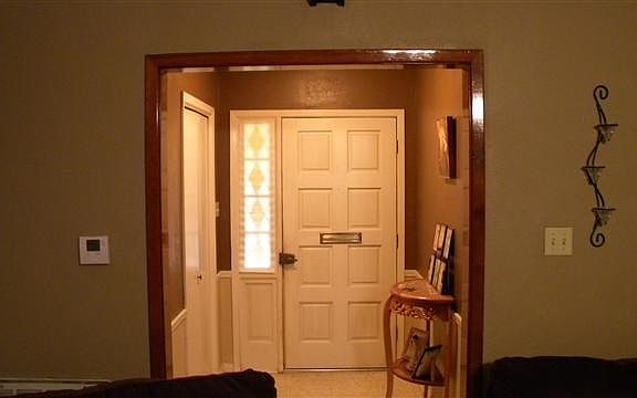 5th image of 3945 Touraine Ave