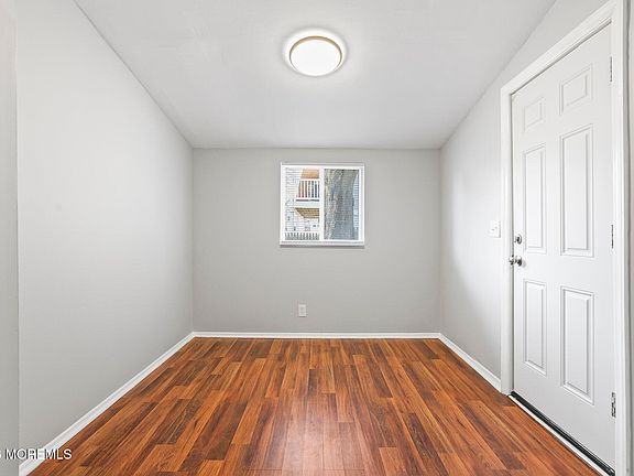 4th image of 42 Center Ave APT 3