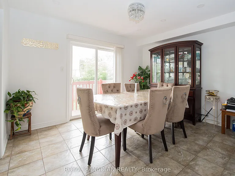 78 Peachwood Cres #13 — Photo 13