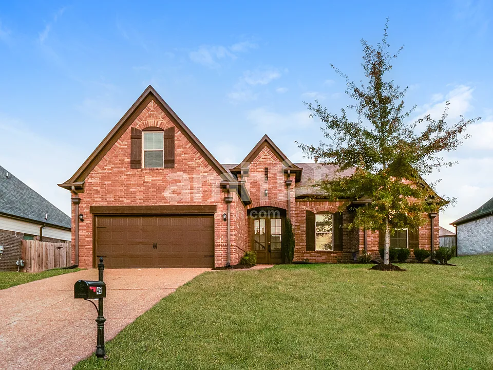 45 Donna Lyn Dr