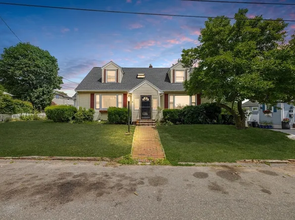 6 Curtis Rd, Saugus, MA 01906