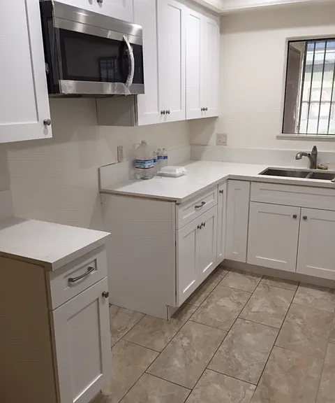 1239 W Rosecrans Ave #26 — Photo 3