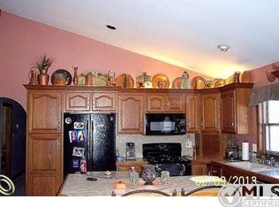 5916 Mason Rd, Fowlerville, MI 48836