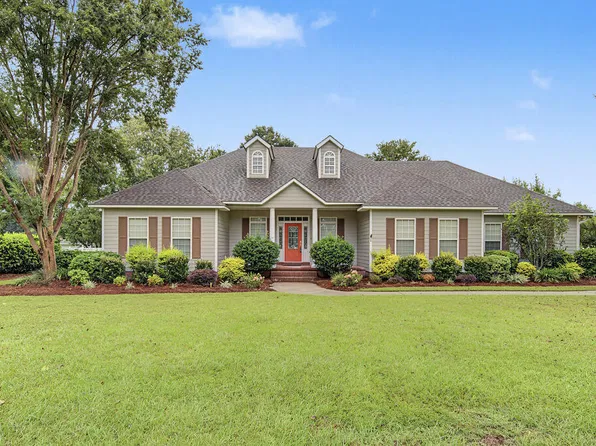 5608 Barber Cir, Hahira, GA 31632